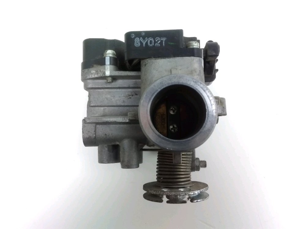 Corps d'injection droit