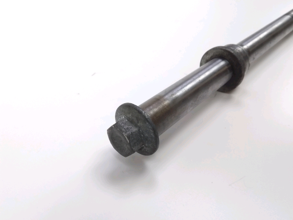 AXE DE ROUE ARRIERE