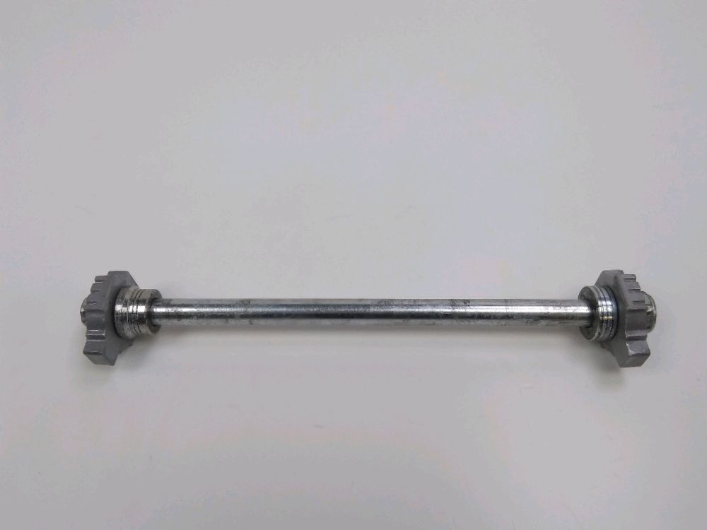 AXE DE ROUE ARRIERE