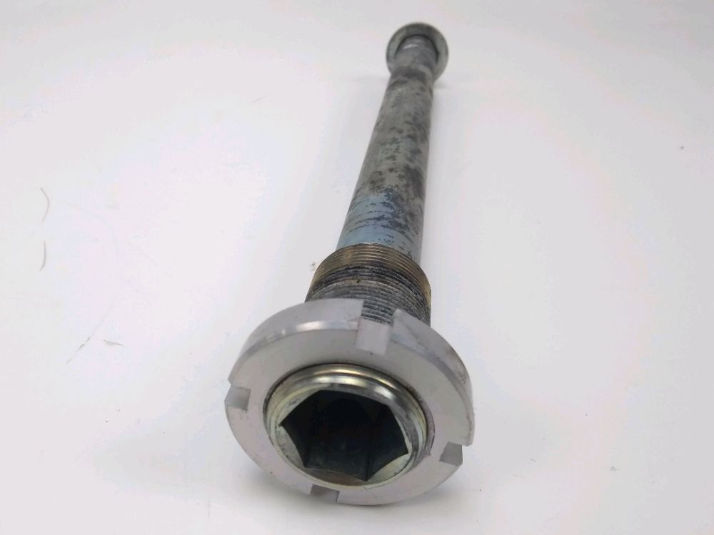 Axe de bras oscillant