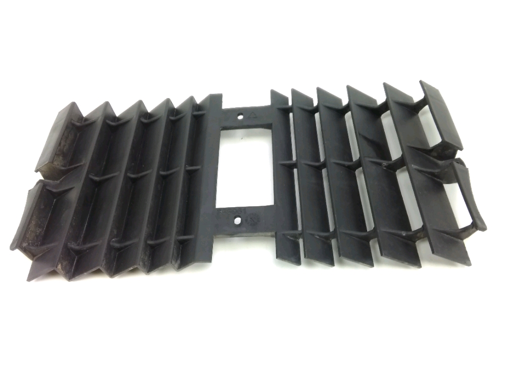 GRILLE DE RADIATEUR
