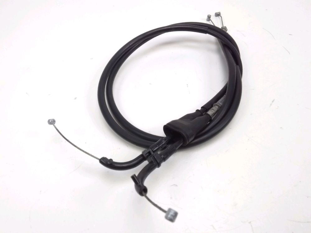 Cable d'accelerateur