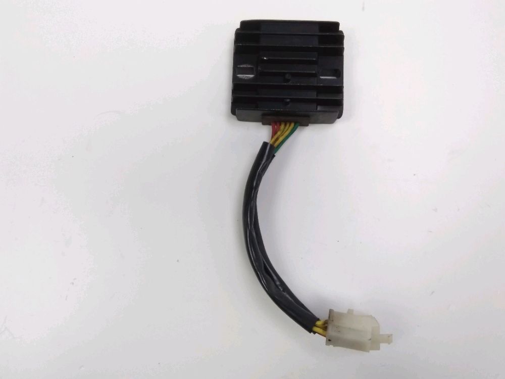REGULATEUR DE TENSION