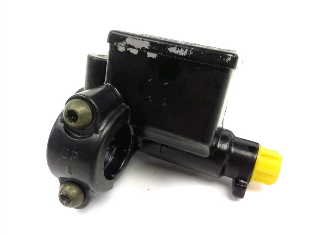 Maitre cylindre frein ar complet