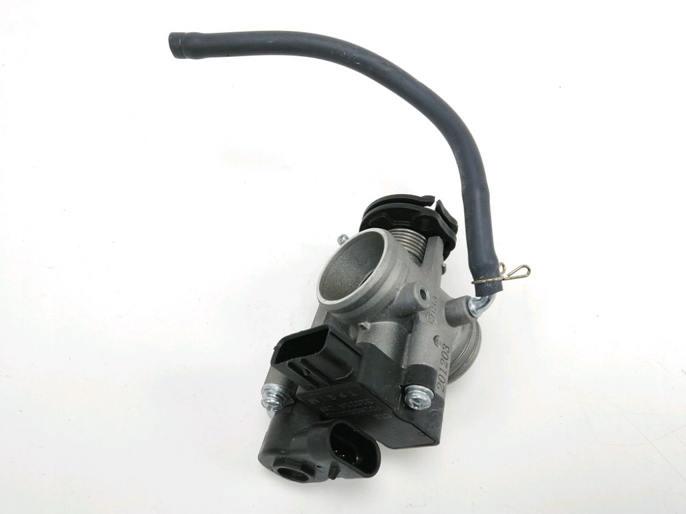 Corps d'injection droit