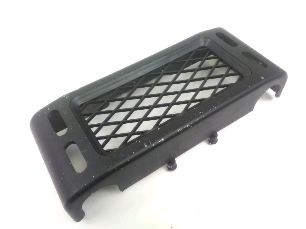 GRILLE DE RADIATEUR