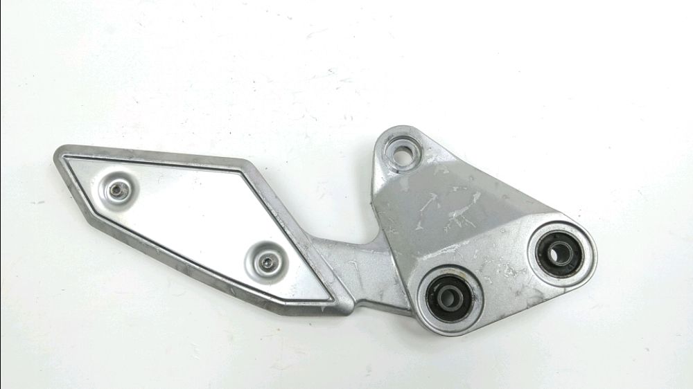 PLATINE AVANT GAUCHE