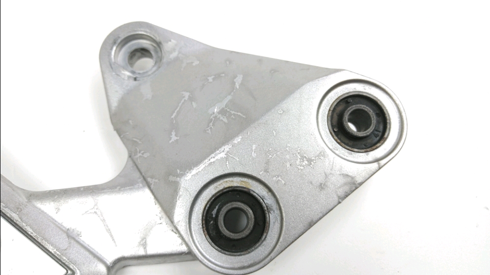 PLATINE AVANT GAUCHE