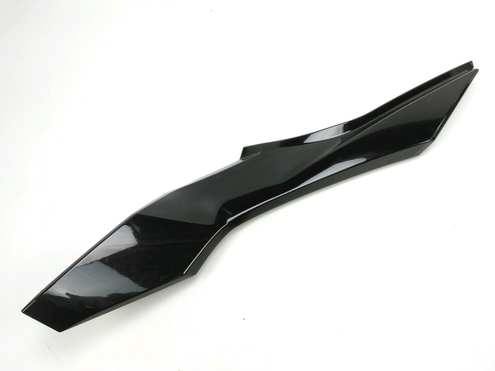 CACHE LATERAL GAUCHE