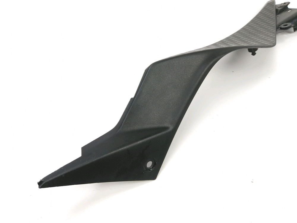 CACHE LATERAL GAUCHE