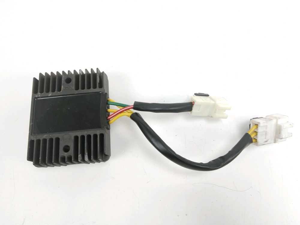 REGULATEUR DE TENSION