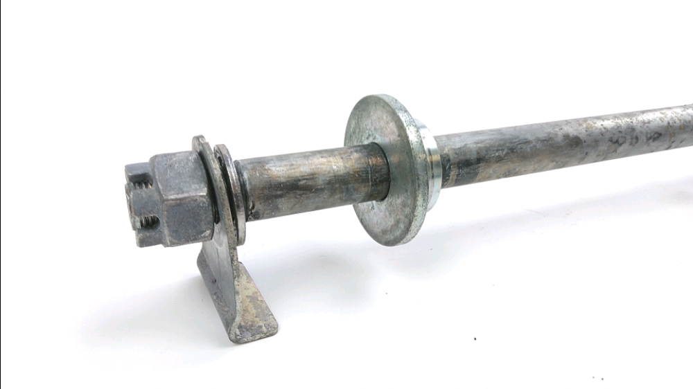 AXE DE ROUE ARRIERE