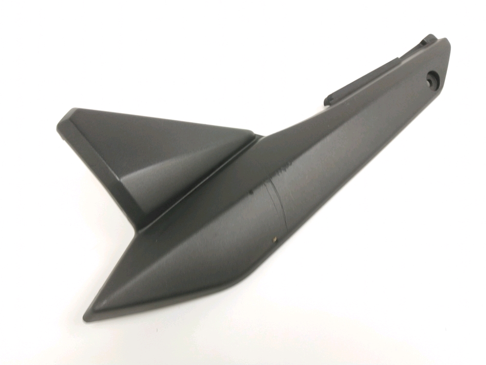 CACHE LATERAL GAUCHE