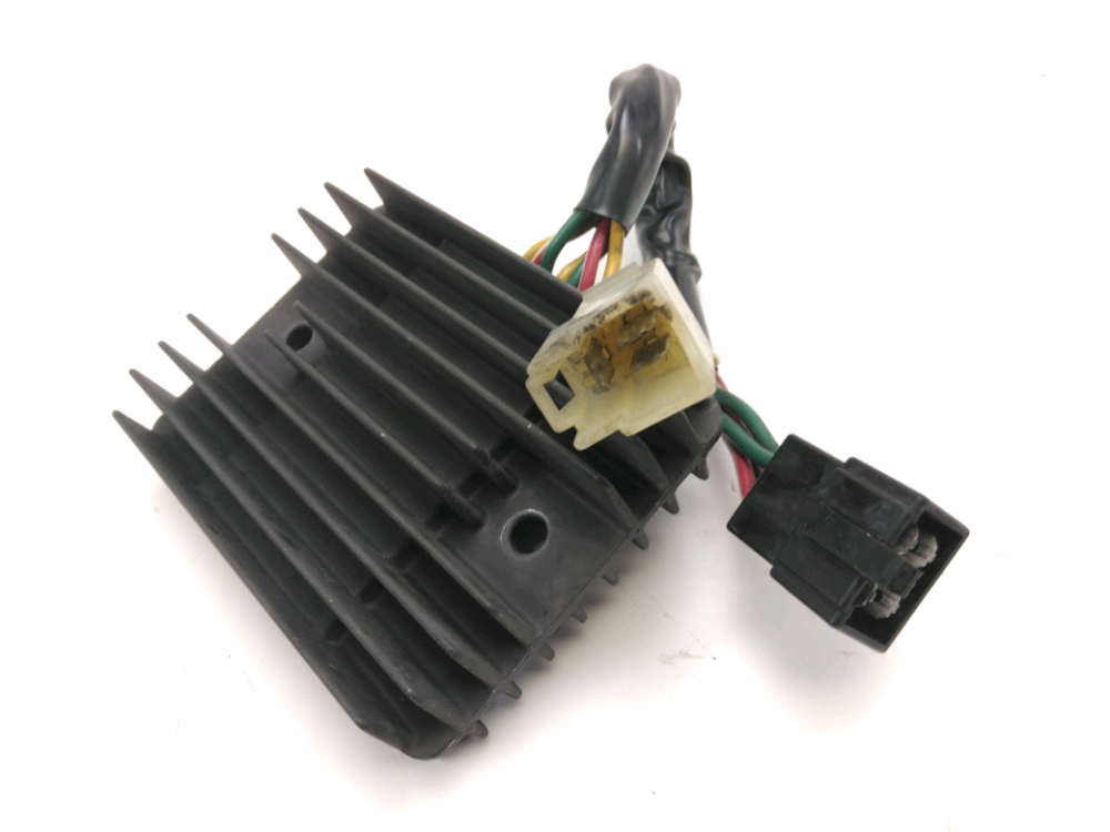 REGULATEUR DE TENSION