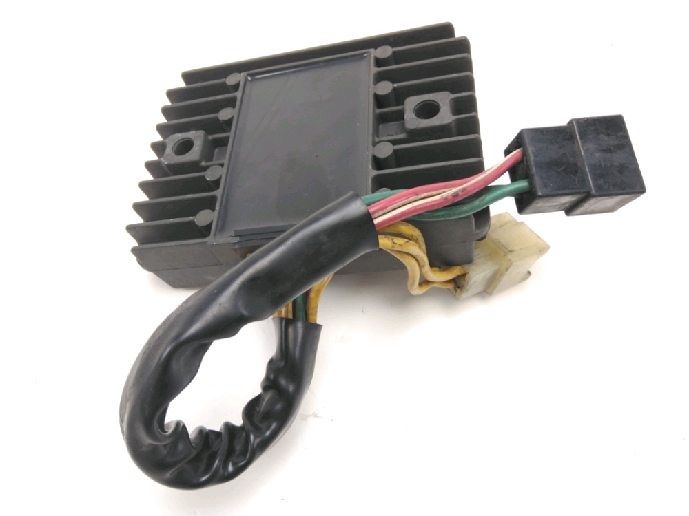 REGULATEUR DE TENSION