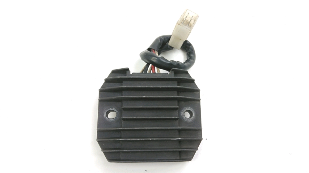 REGULATEUR DE TENSION
