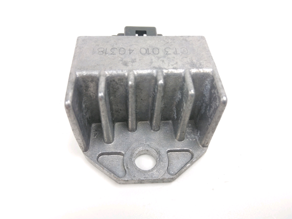 REGULATEUR DE TENSION