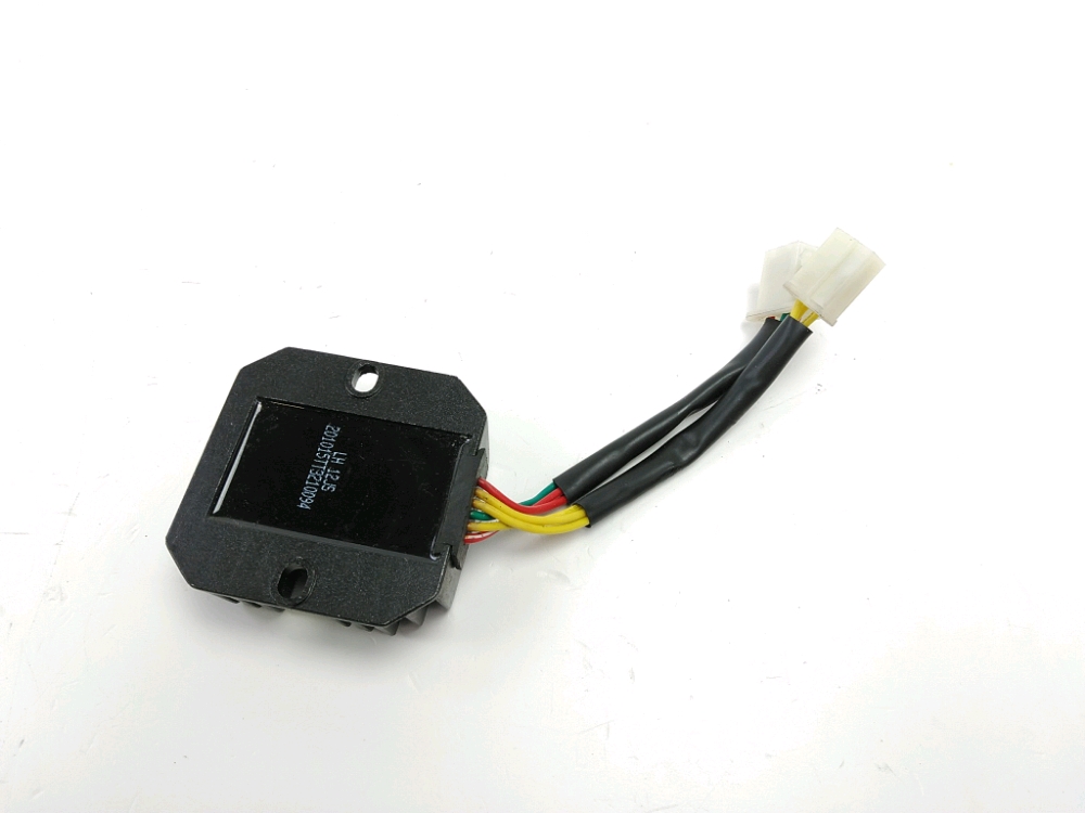 REGULATEUR DE TENSION