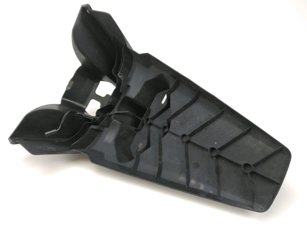 SUPPORT DE PLAQUE ET ECLAIRAGE