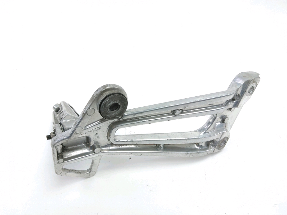 PLATINE ARRIERE DROITE COMPLETE