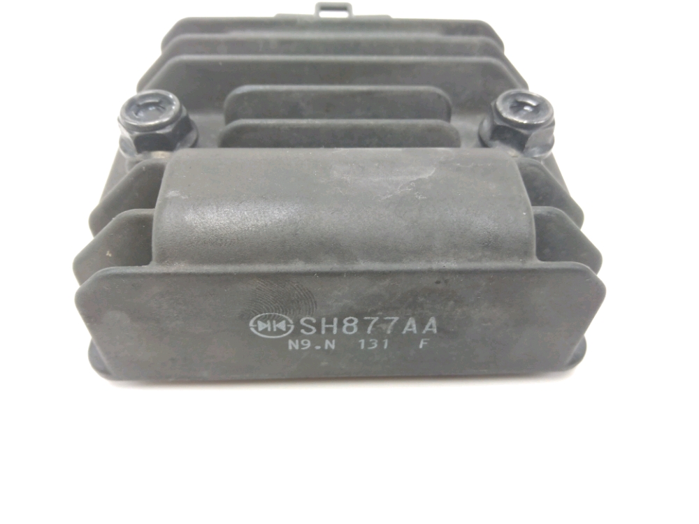 REGULATEUR DE TENSION