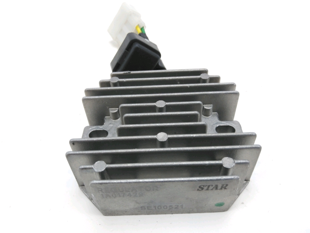 REGULATEUR DE TENSION