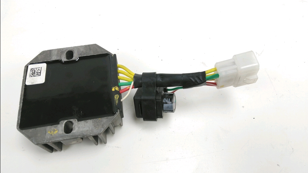 REGULATEUR DE TENSION