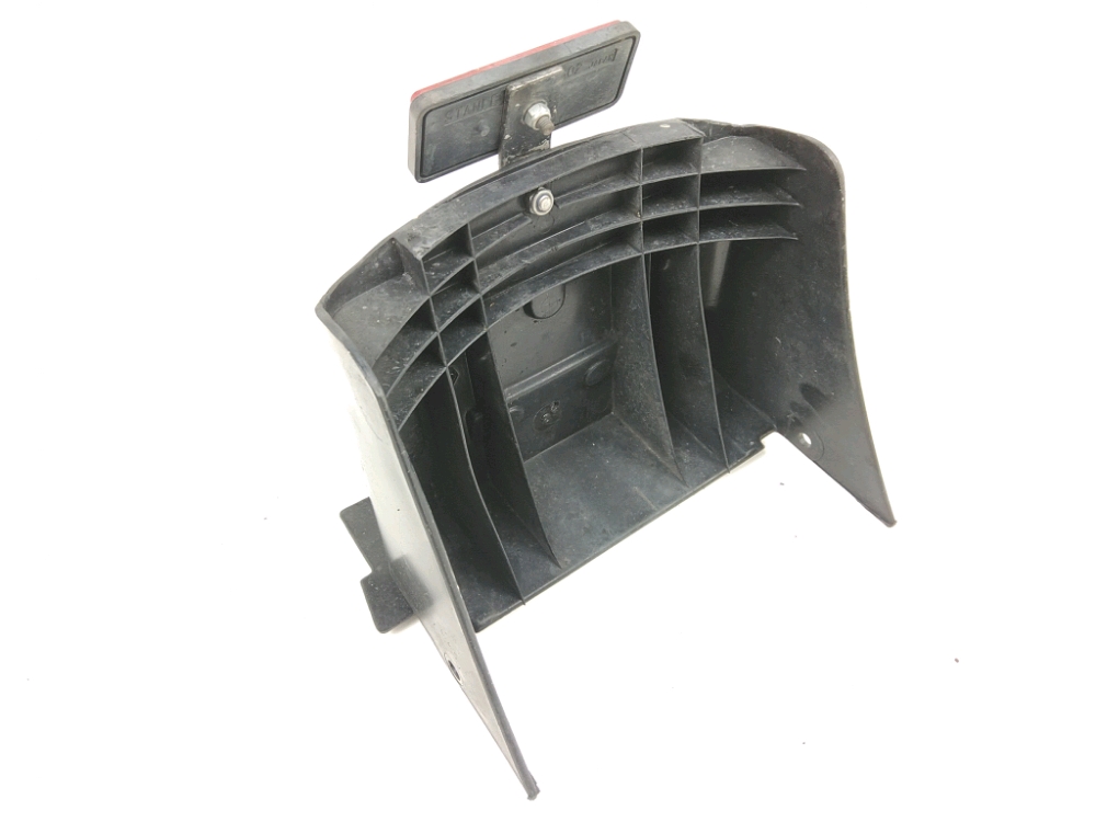 SUPPORT DE PLAQUE ET ECLAIRAGE