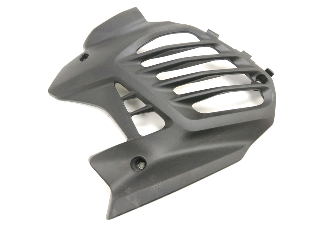 GRILLE DE RADIATEUR