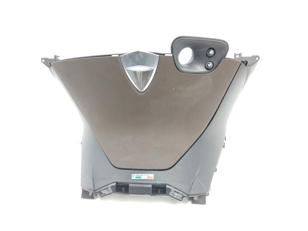 Tablier avant scooter