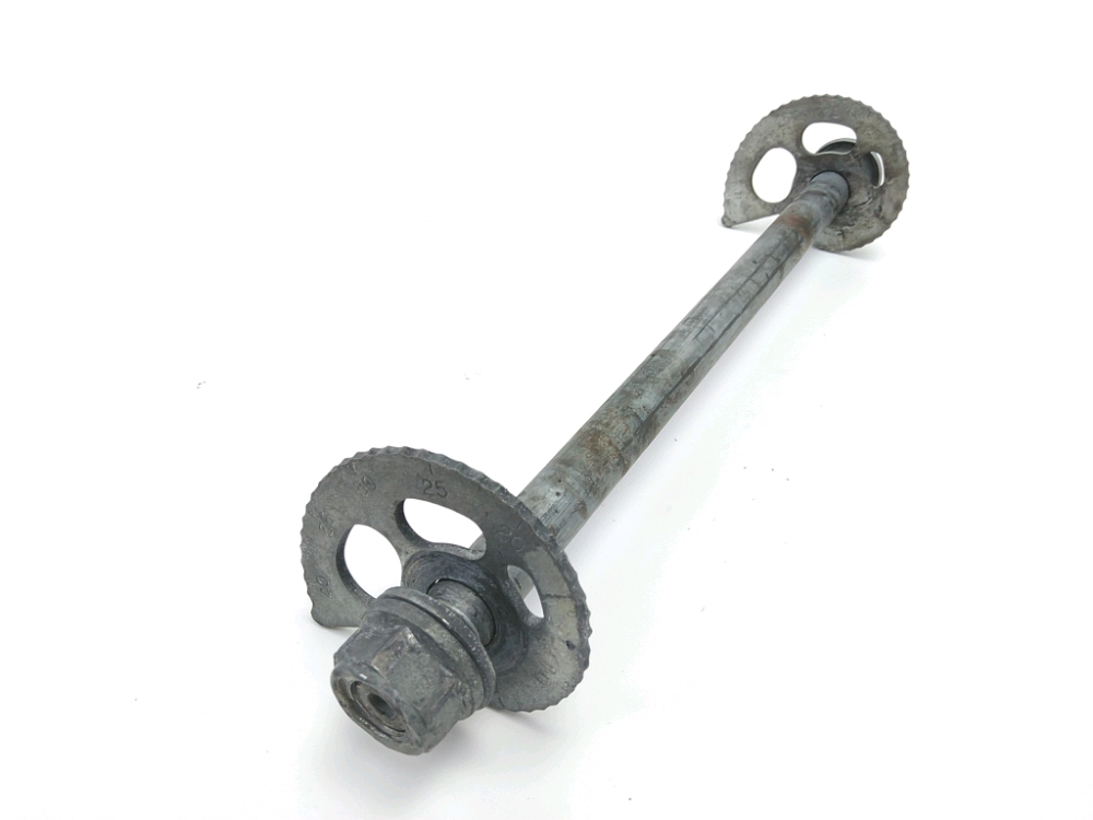 AXE DE ROUE ARRIERE