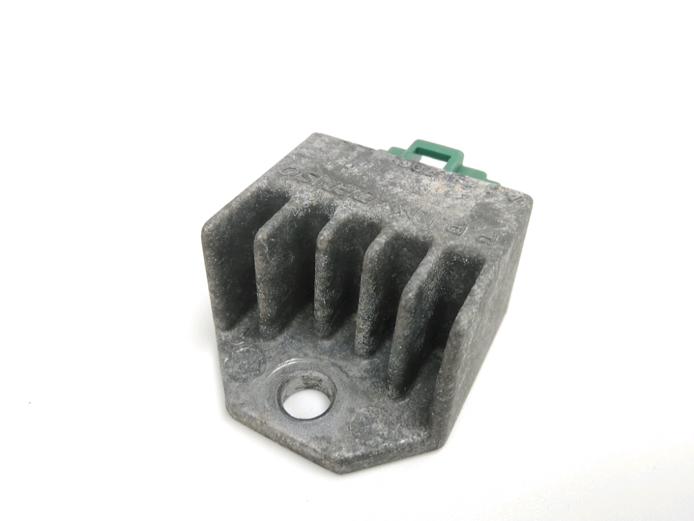 Regulateur de tension