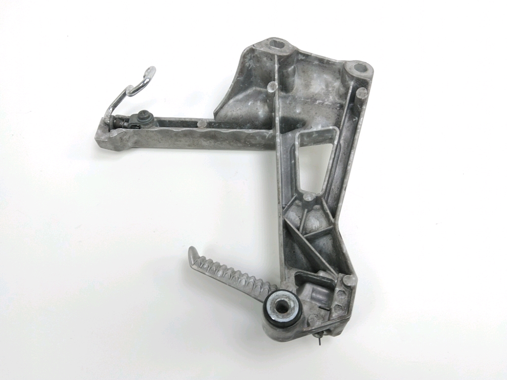 PLATINE ET REPOSE PIEDS ARRIERE GAUCHE