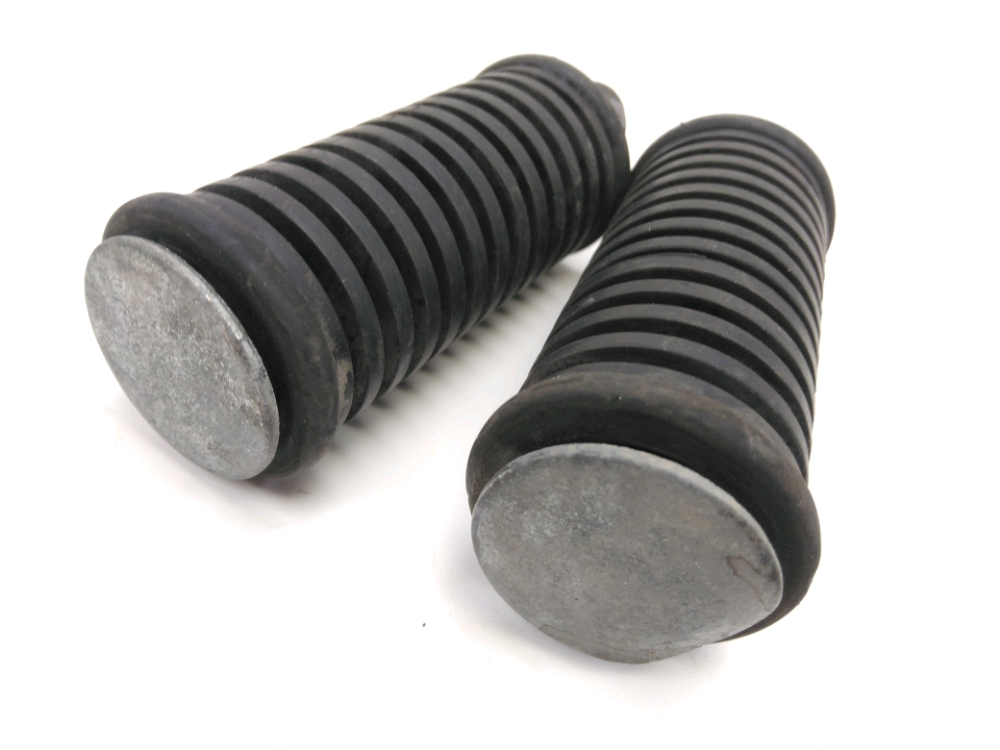 Repose pieds arriere droit