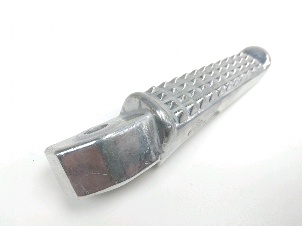 Repose pieds arriere droit