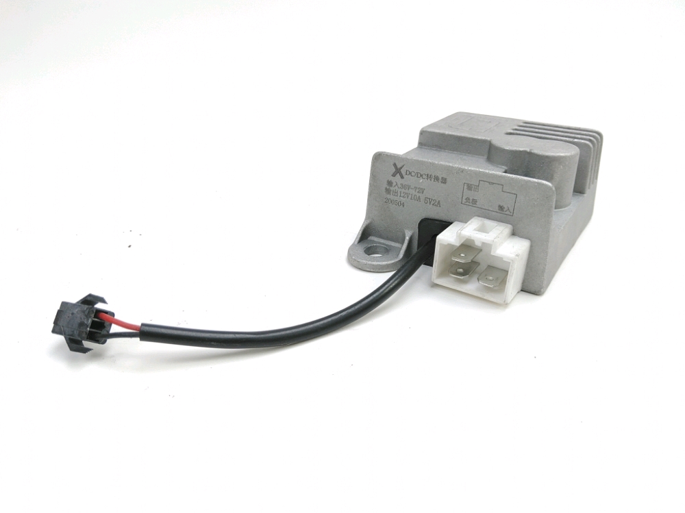 REGULATEUR DE TENSION