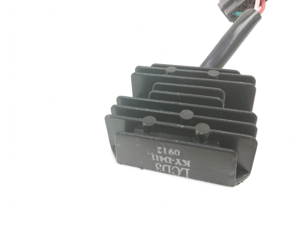 REGULATEUR DE TENSION