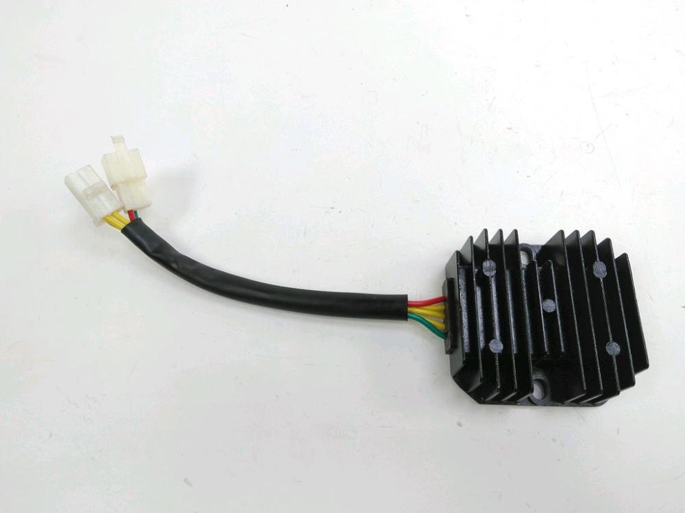 REGULATEUR DE TENSION