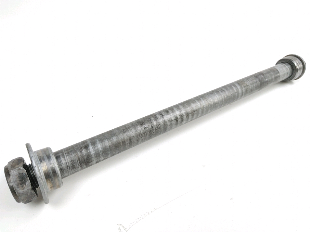 AXE DE ROUE ARRIERE
