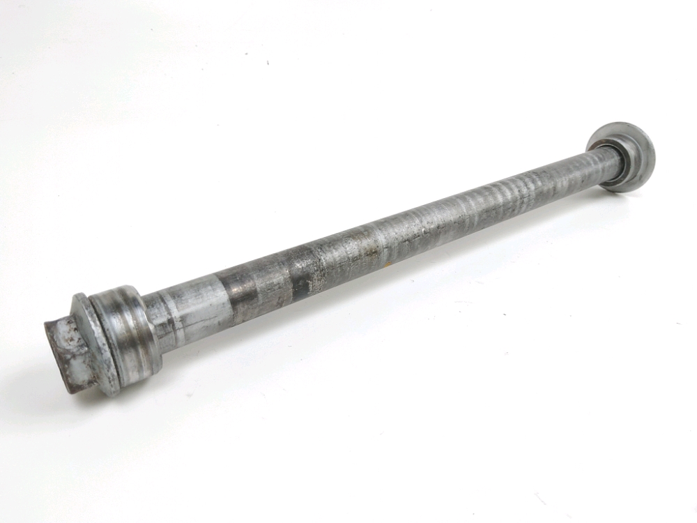 AXE DE ROUE ARRIERE