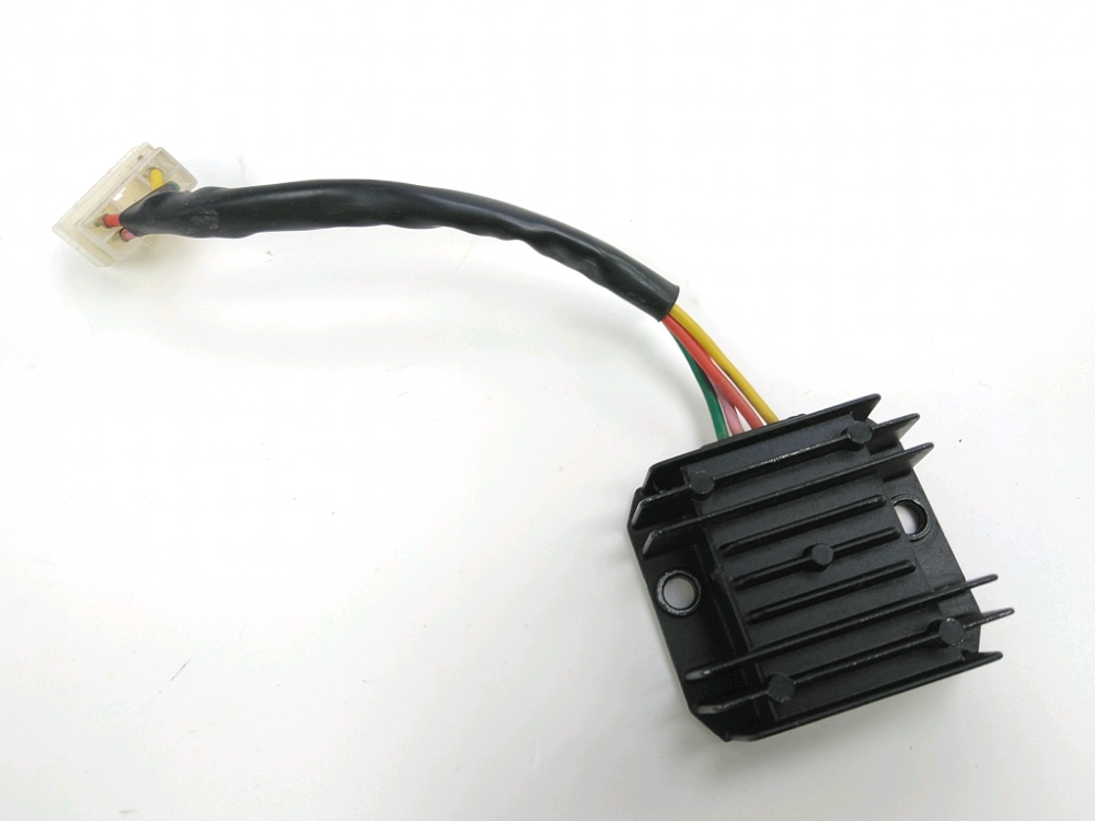 REGULATEUR DE TENSION