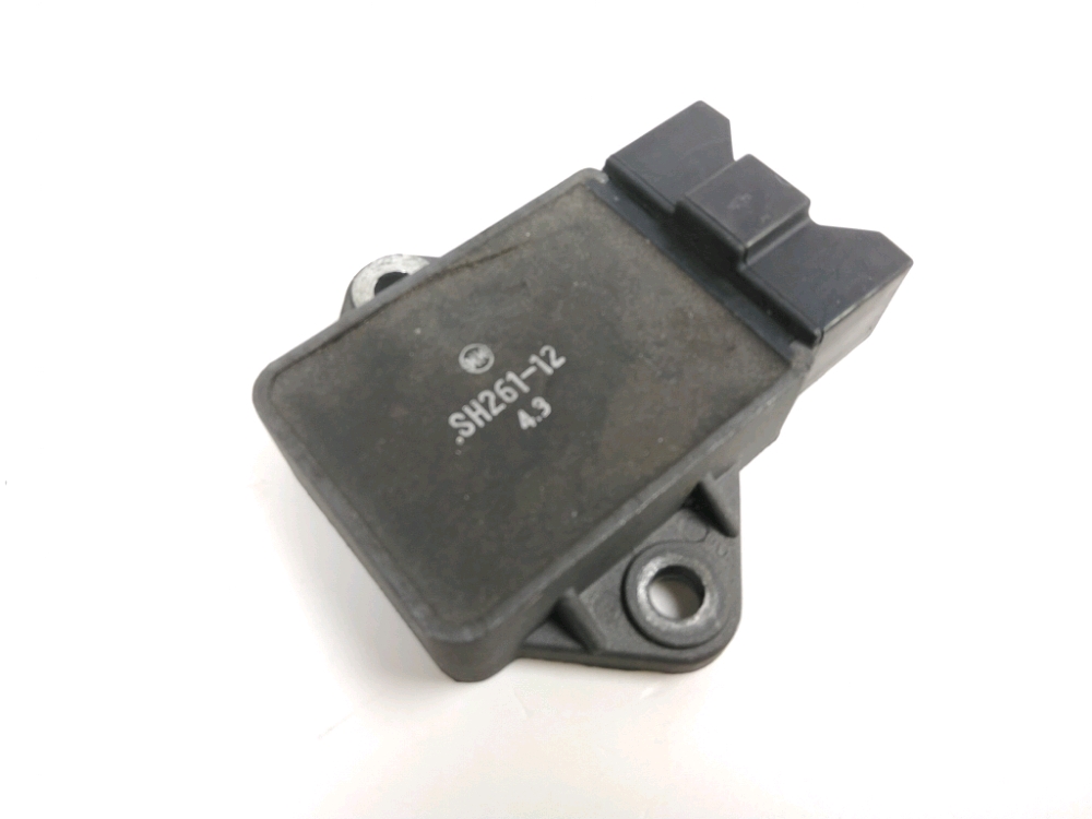 Regulateur de tension