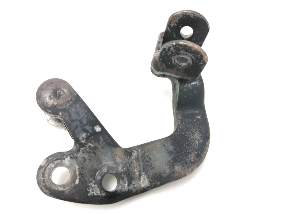 PLATINE AVANT DROITE