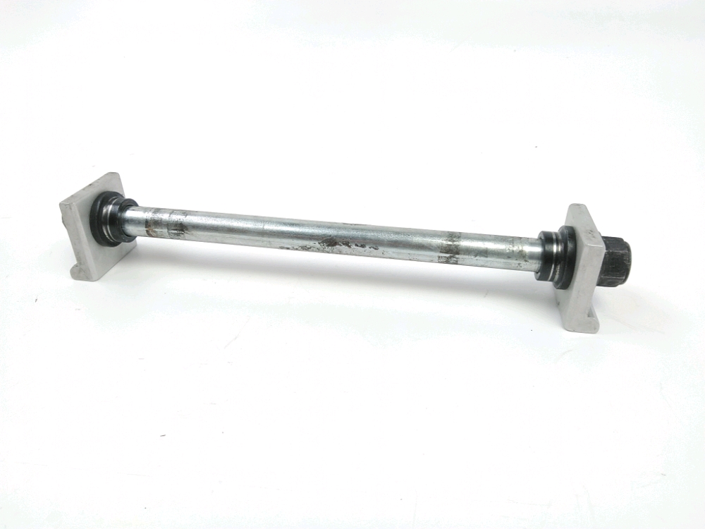 AXE DE ROUE ARRIERE