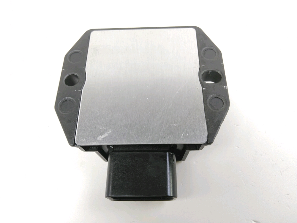 REGULATEUR DE TENSION