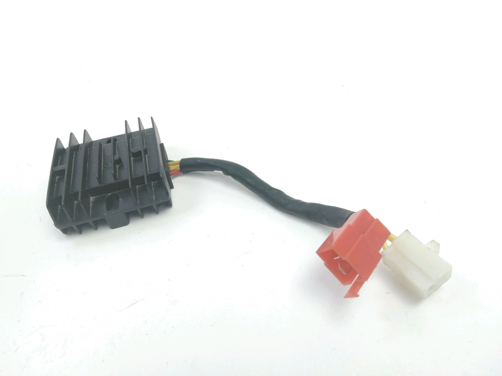 REGULATEUR DE TENSION