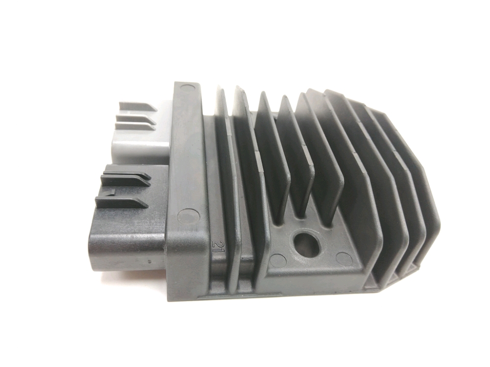 REGULATEUR DE TENSION