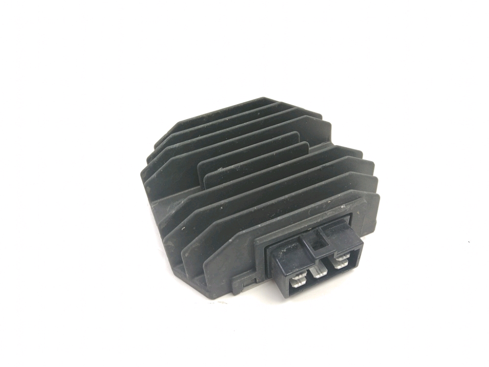 REGULATEUR DE TENSION