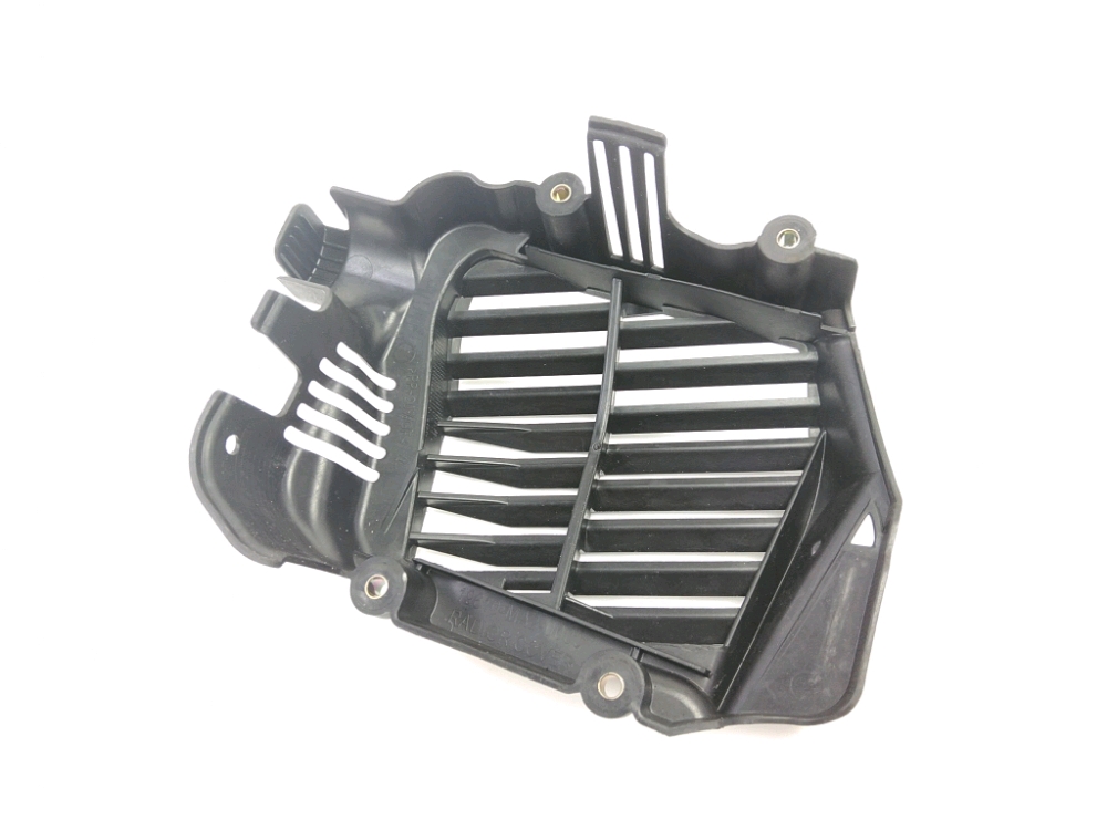 GRILLE DE RADIATEUR
