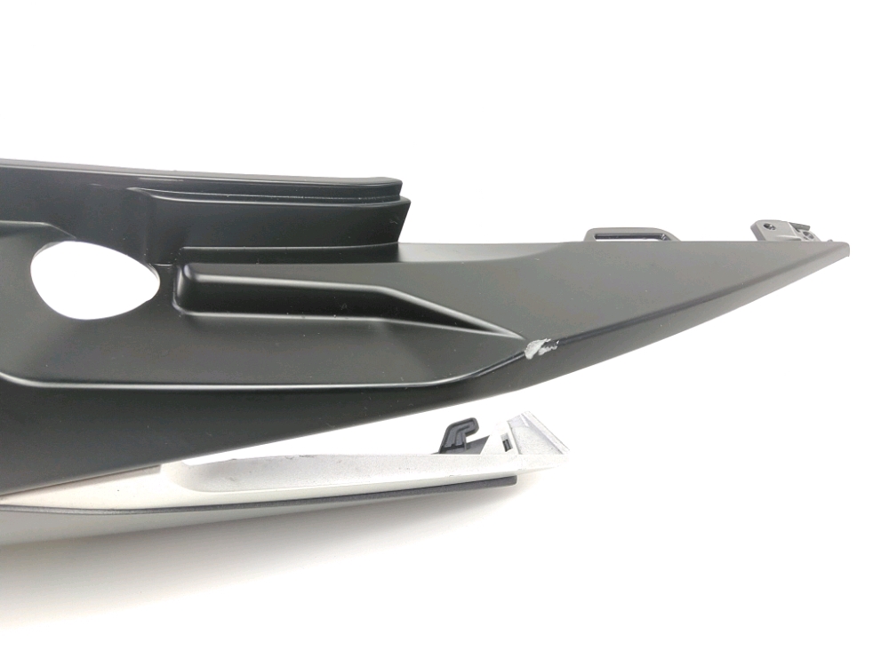 CARENAGE ARRIERE GAUCHE